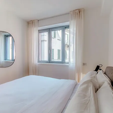 Rubini - By Myhomeincomo Como