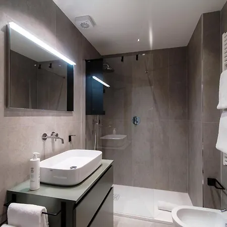 Rubini - By Myhomeincomo Apartamento
