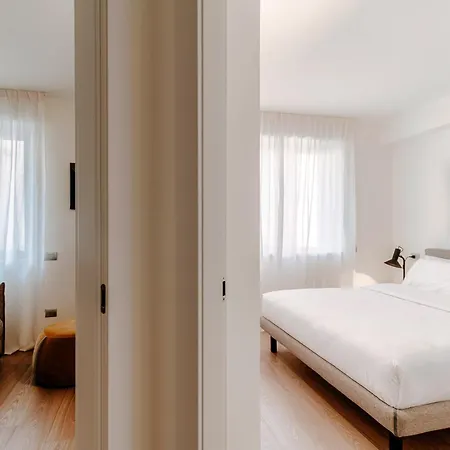 Apartment Rubini - By Myhomeincomo *