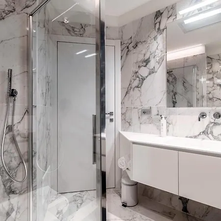 Rubini - By Myhomeincomo *