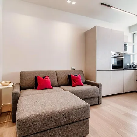 Apartment Rubini - By Myhomeincomo *