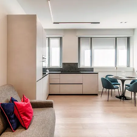 Apartment Rubini - By Myhomeincomo Como