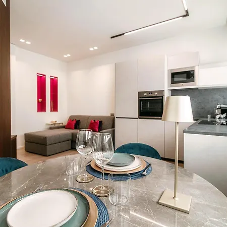 Rubini - By Myhomeincomo Como