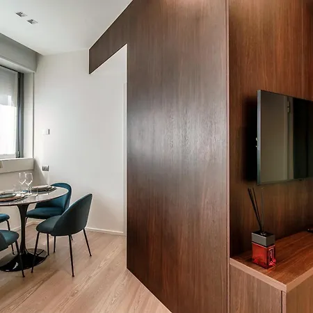 Rubini - By Myhomeincomo Como