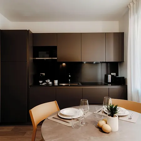 Rubini - By Myhomeincomo Apartman *