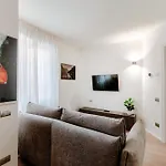 Rubini - By Myhomeincomo Apartamento *